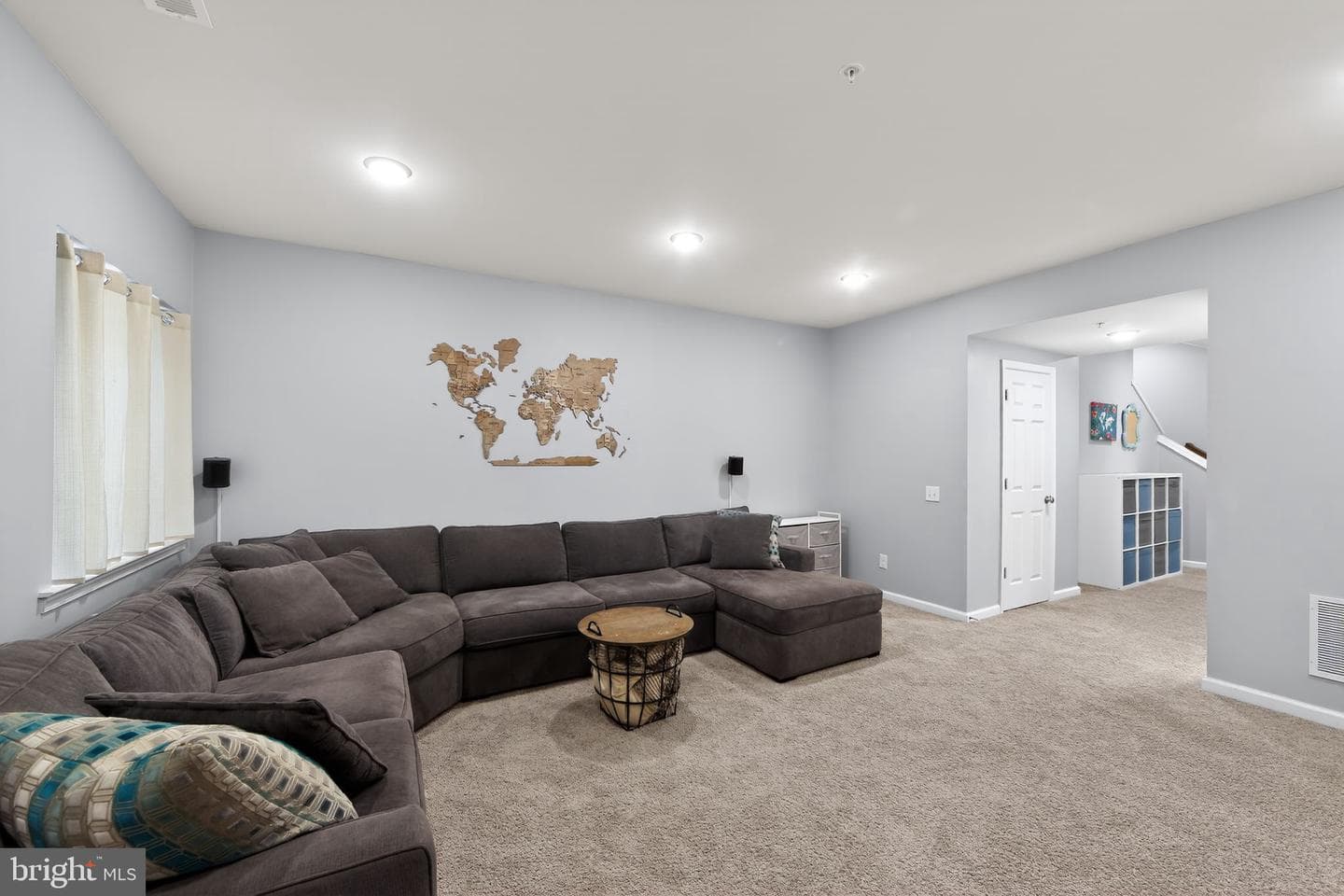 302 Stafford Court photo 36
