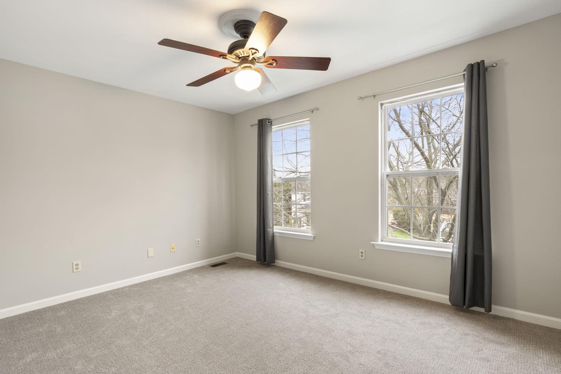 219 Beaumont Drive photo 29