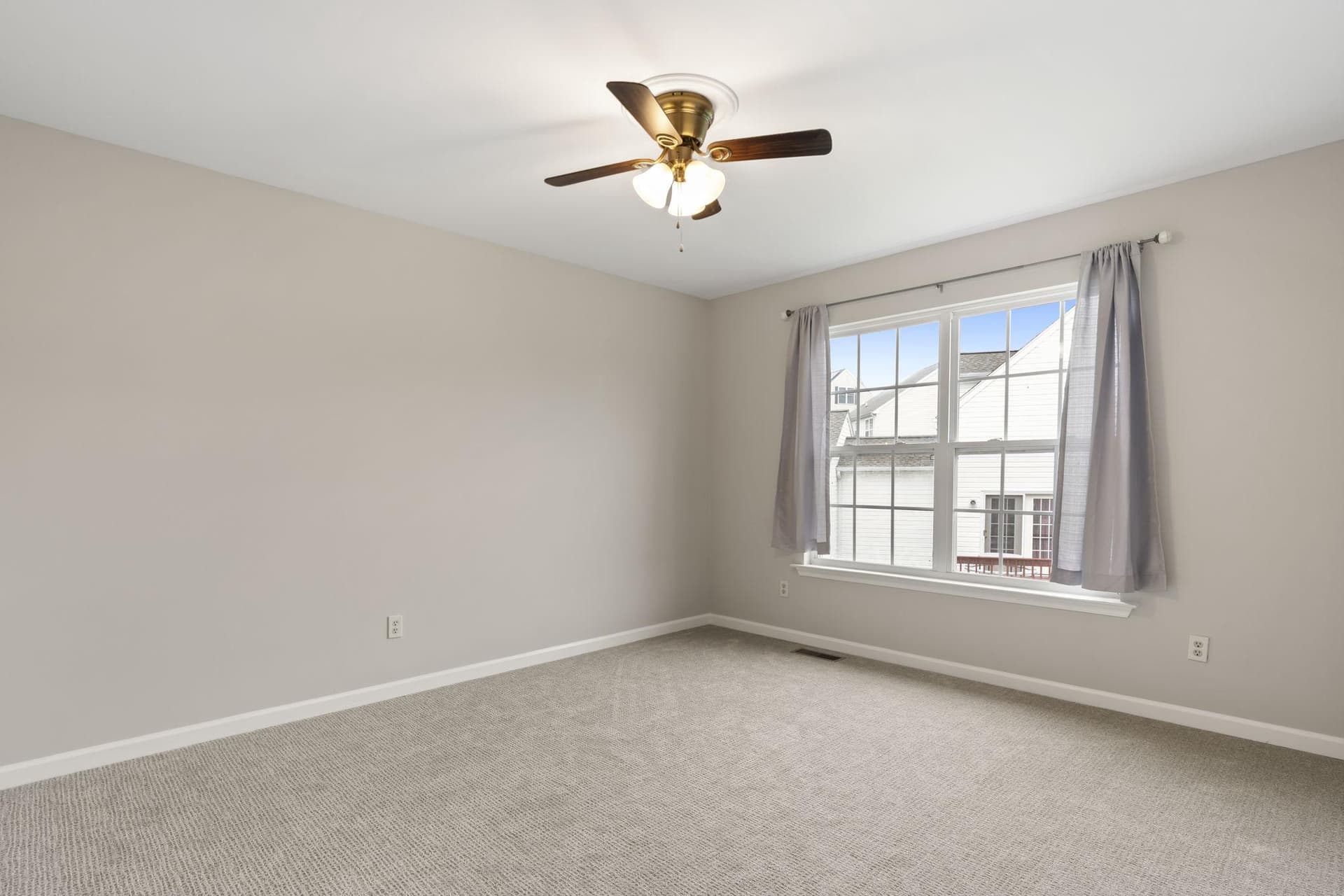 219 Beaumont Drive photo 30