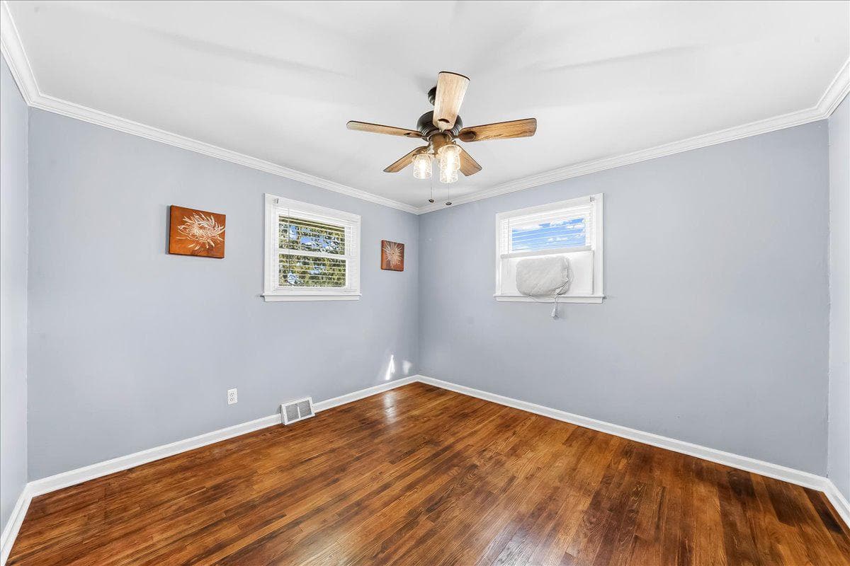 20 Holly Drive photo 16