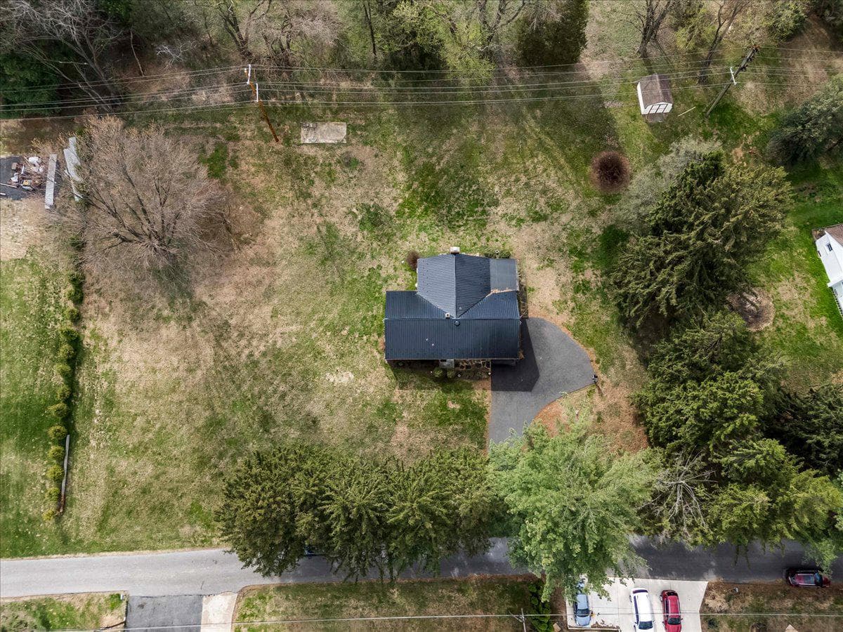 20 Holly Drive photo 28