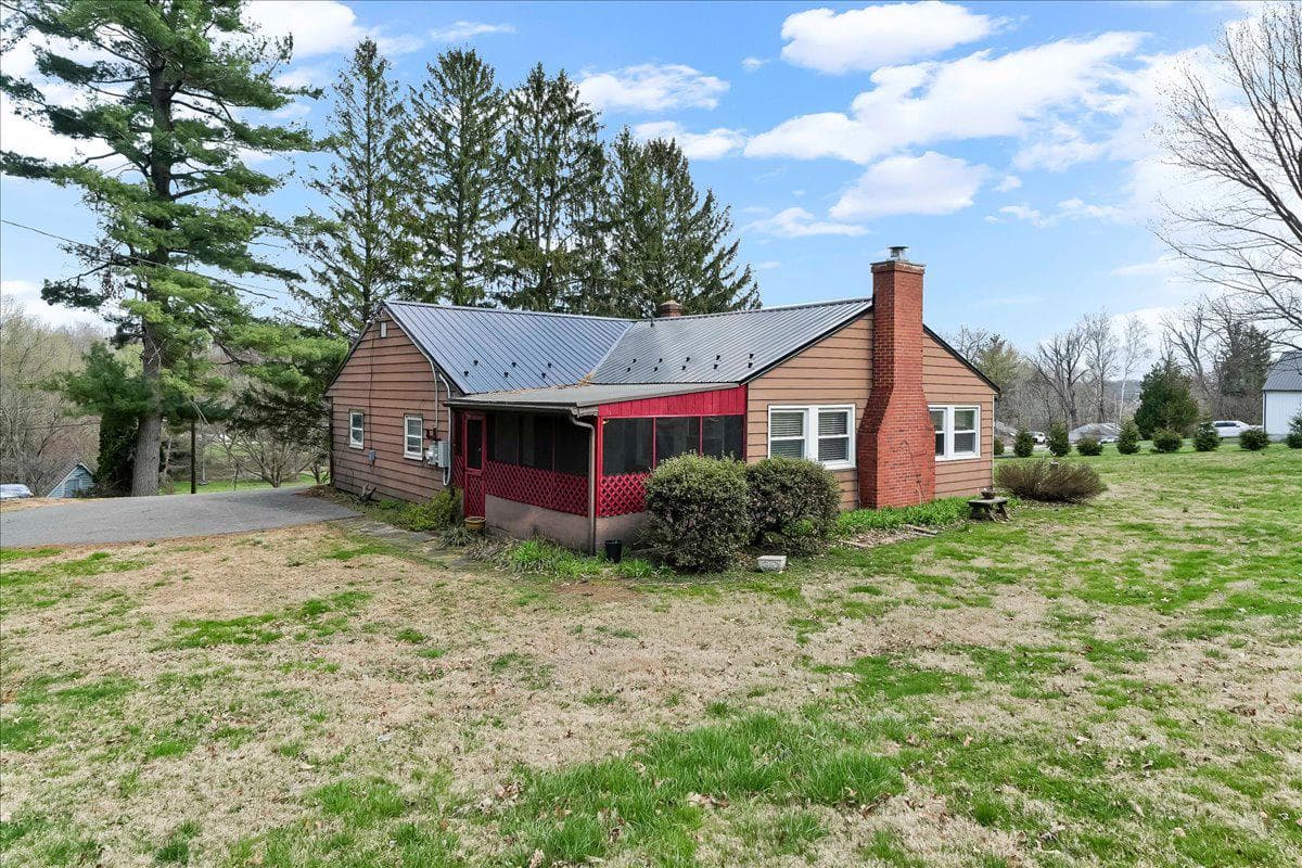 20 Holly Drive photo 35