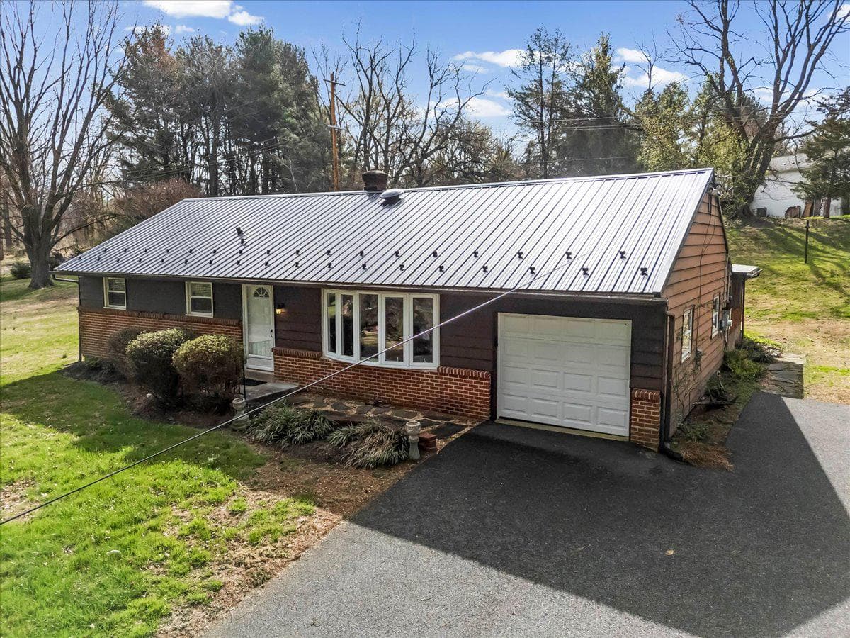20 Holly Drive photo 37