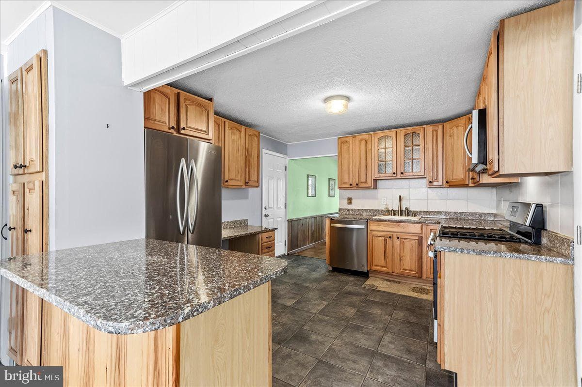 20 Holly Drive photo 8