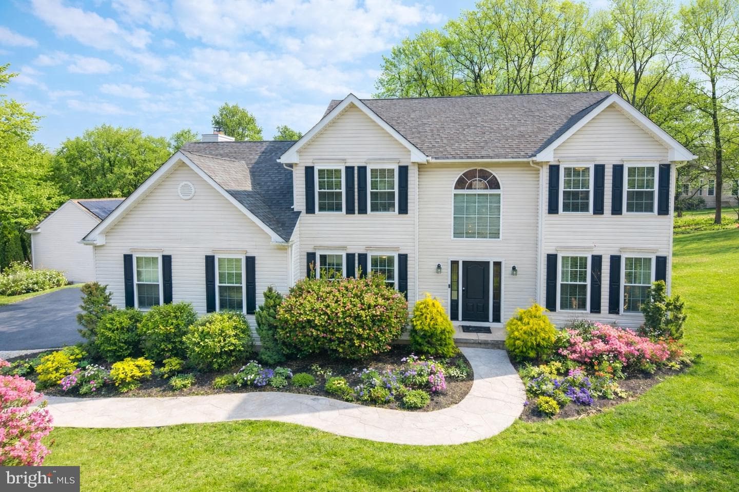 608 Nancy Jane Lane