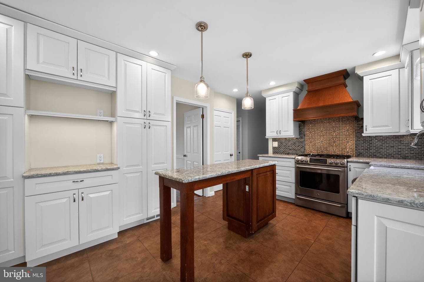450 Coldstream Drive photo 13