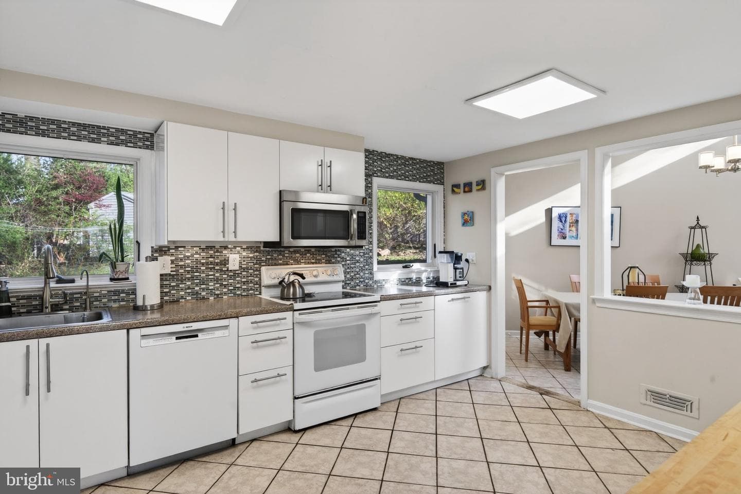 2 Sunset Drive photo 17