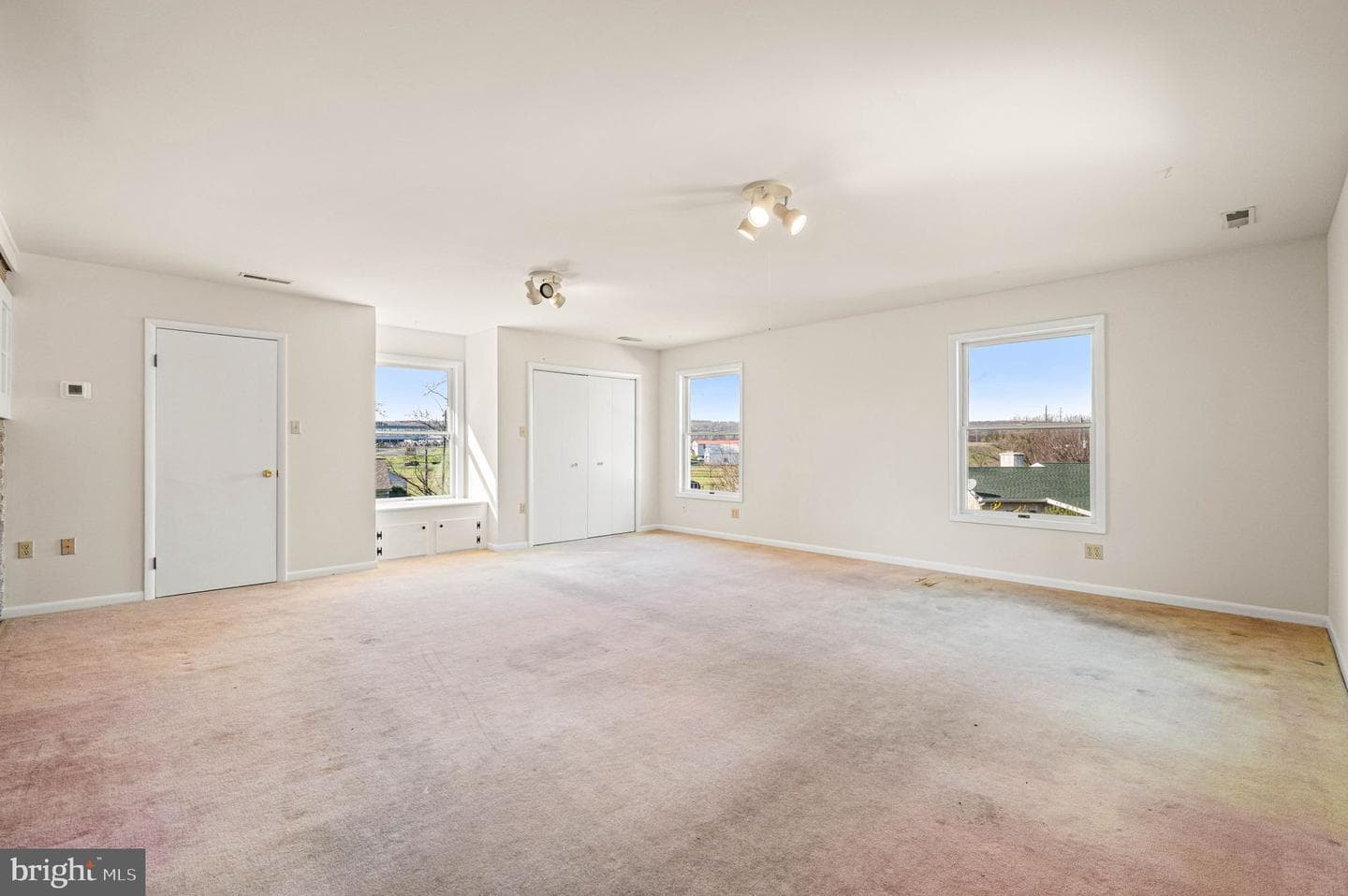 4951 Horseshoe Pike photo 16