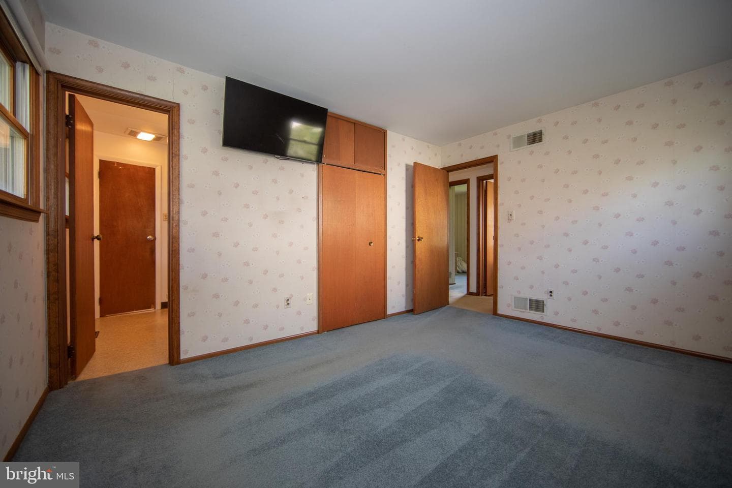 408 Chesterfield Drive photo 13