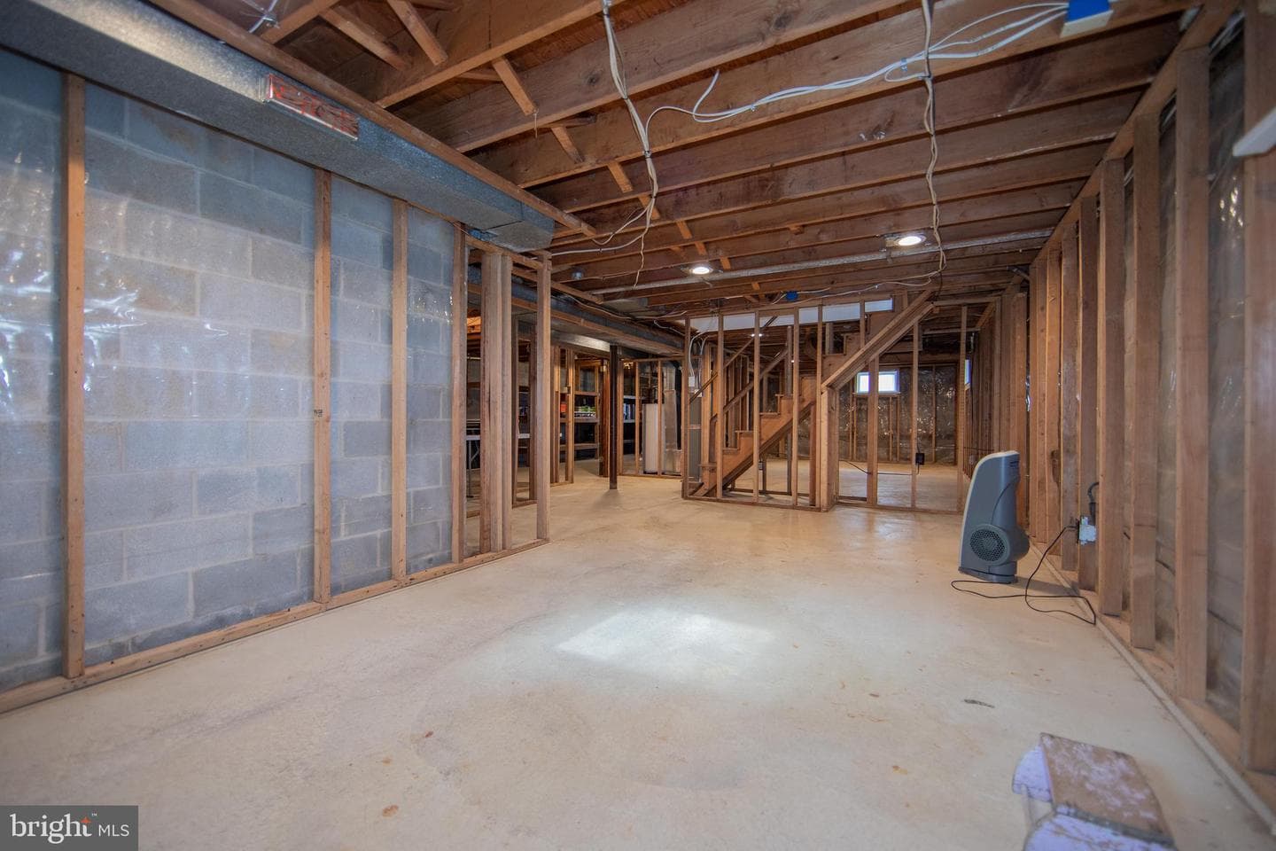 408 Chesterfield Drive photo 28