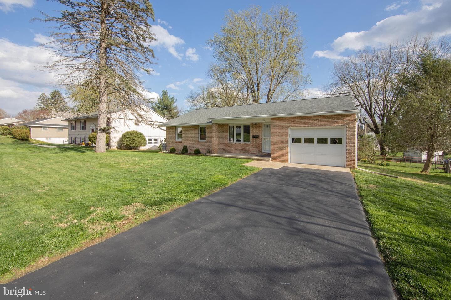 408 Chesterfield Drive photo 3
