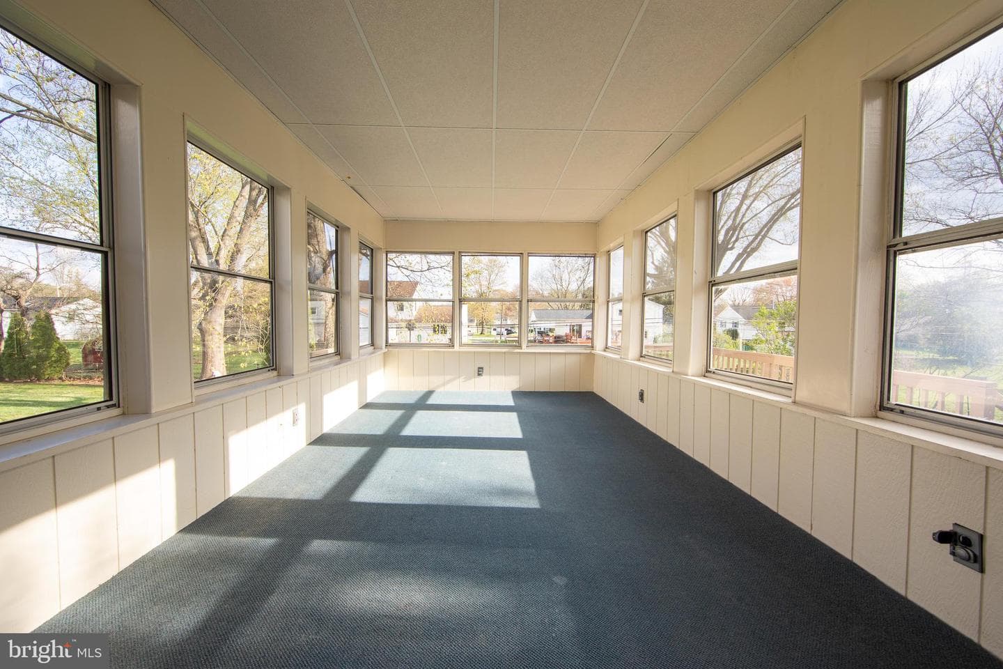 408 Chesterfield Drive photo 34