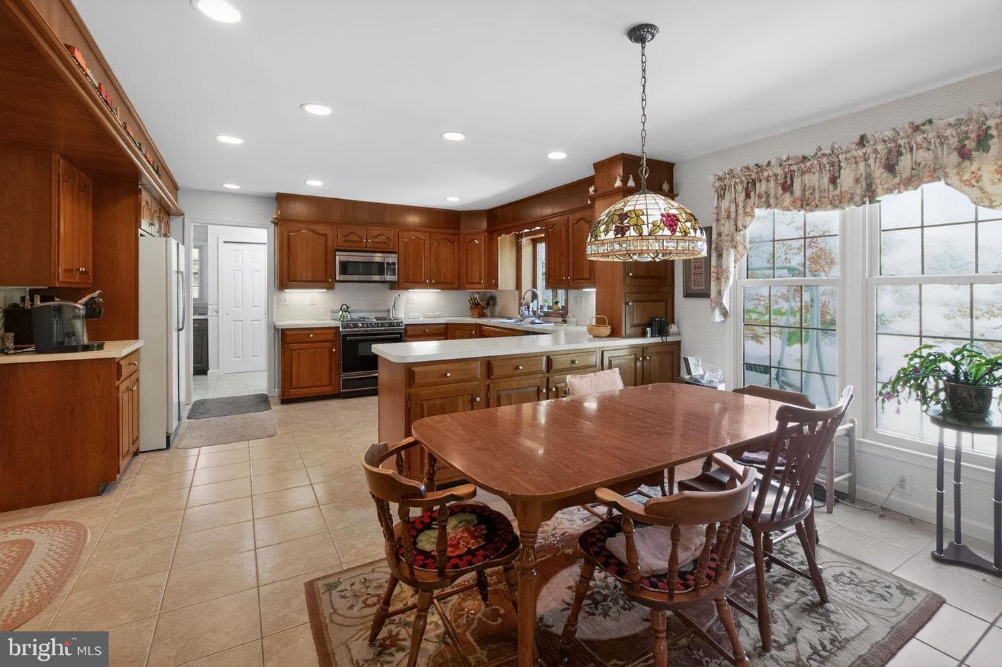 1831 Glenwold Drive photo 9