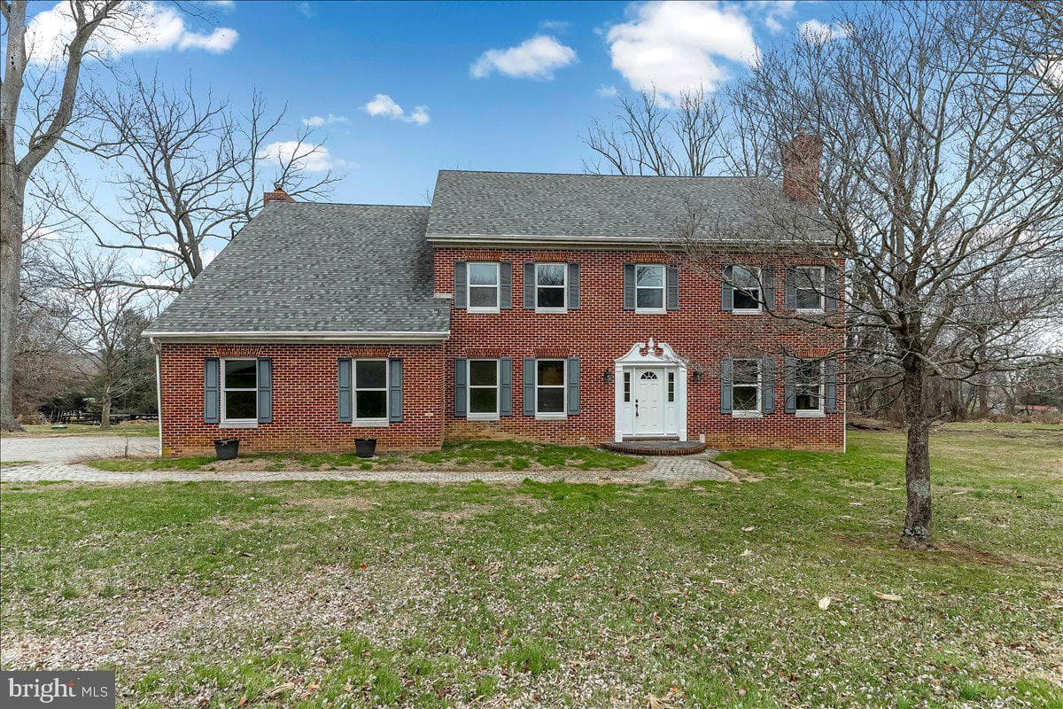 911 Thunder Hill Road