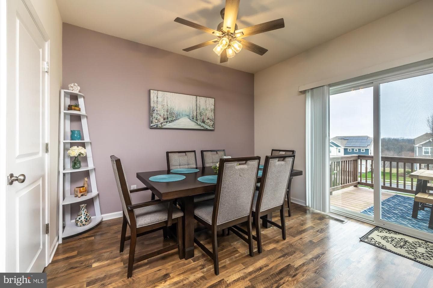 321 Dawson Place photo 12