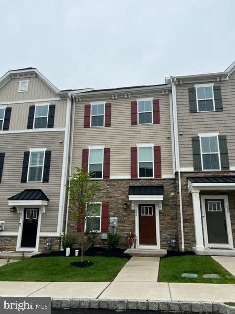602 Holywell Drive, Malvern