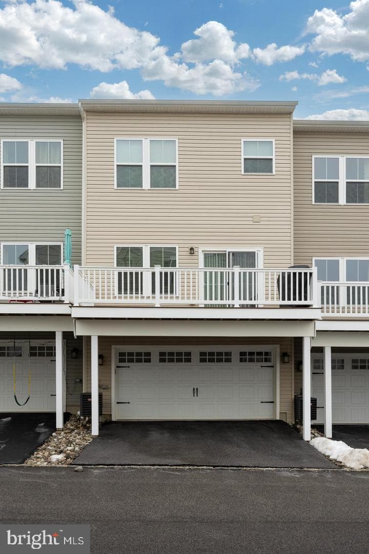 602 Holywell Drive photo 20