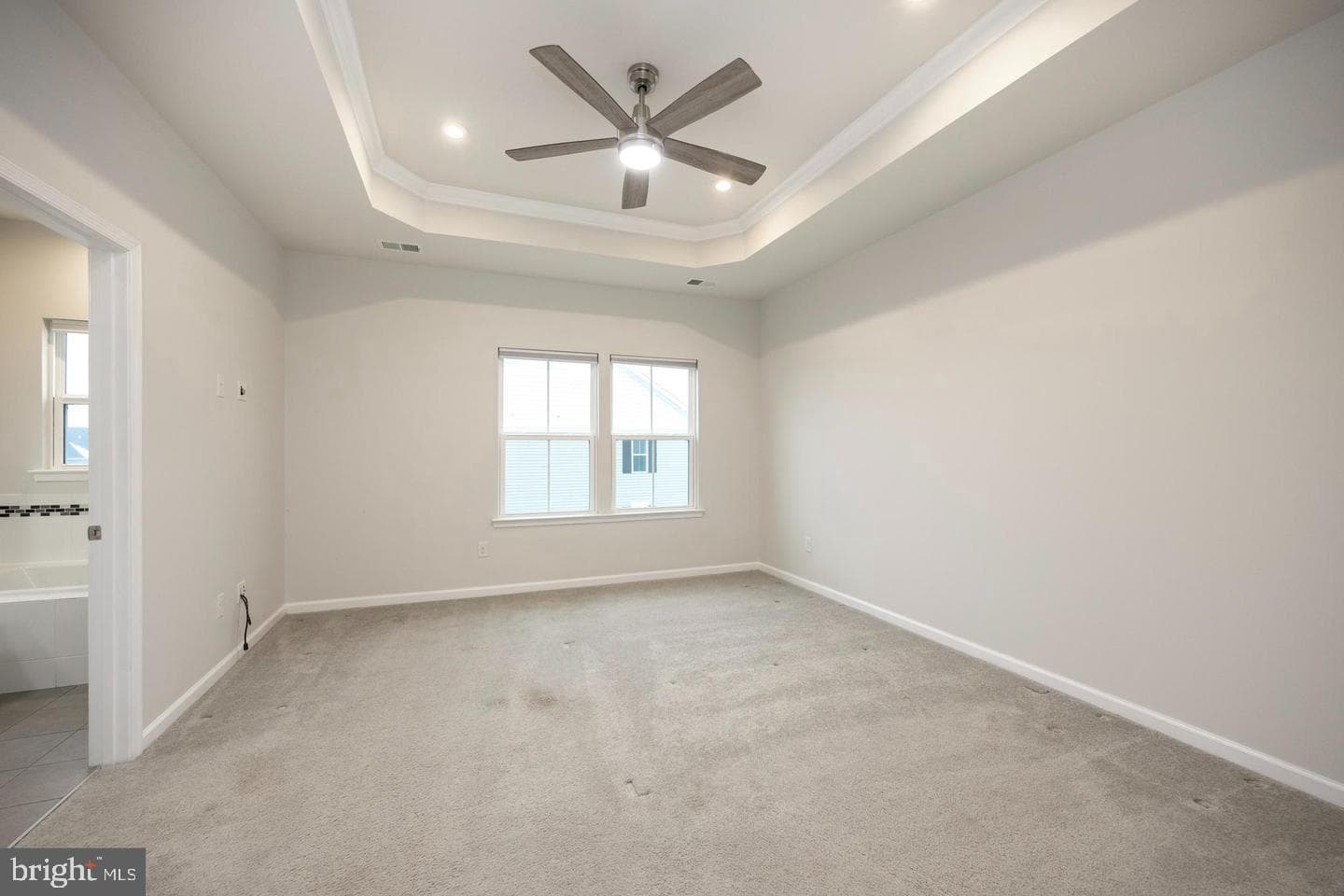 602 Holywell Drive photo 29