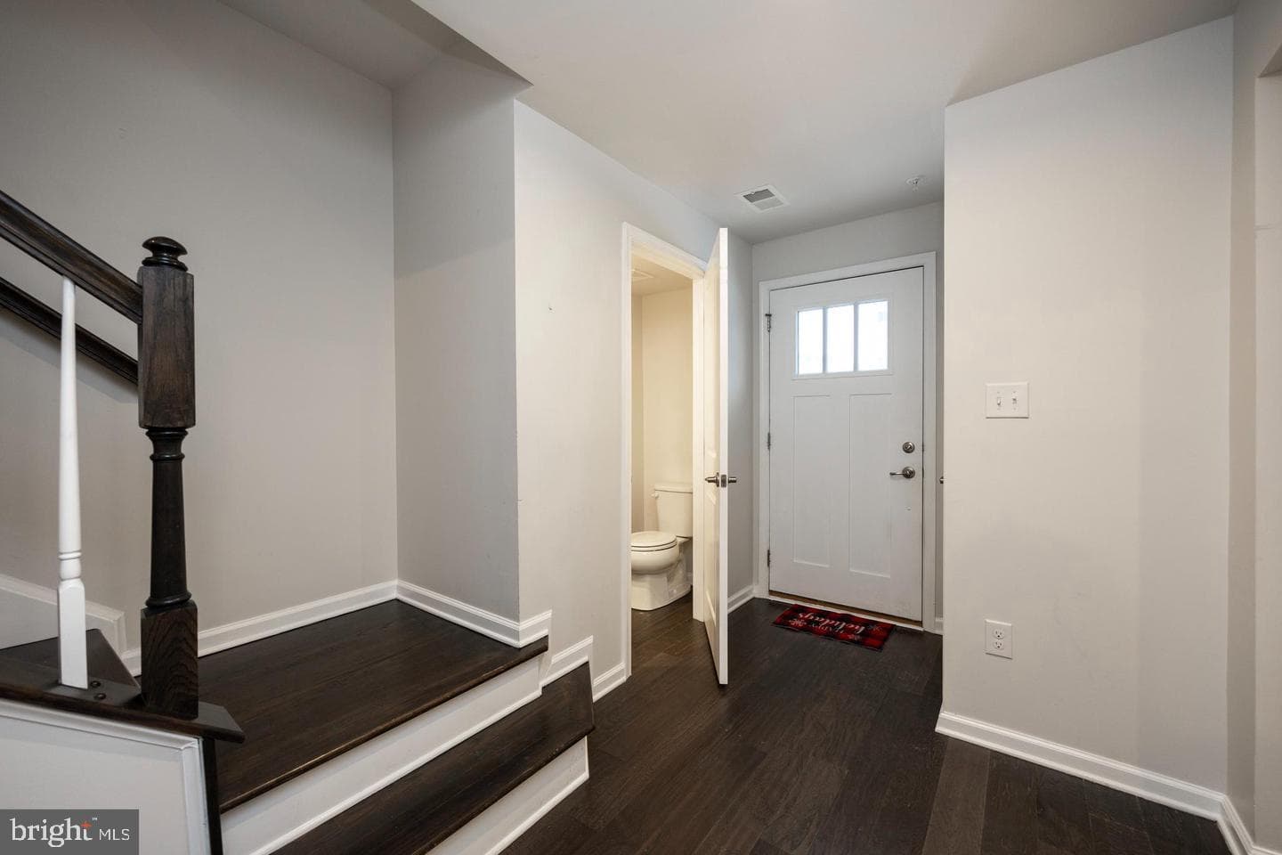 602 Holywell Drive photo 4