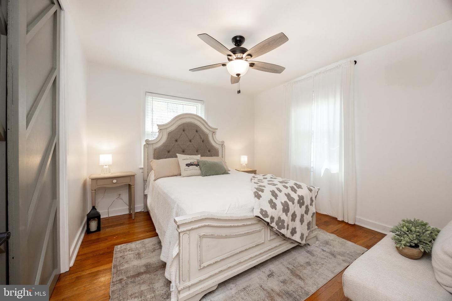 42 Spruce Street photo 16