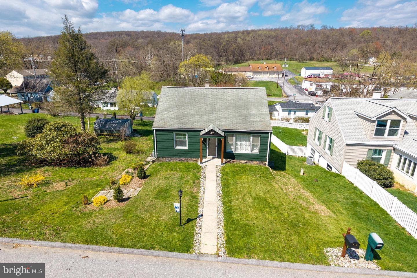 42 Spruce Street photo 3