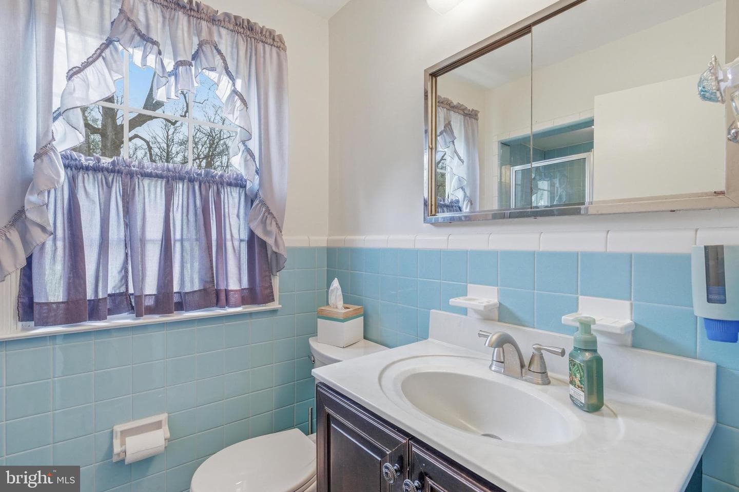 329 Devonshire Road photo 20