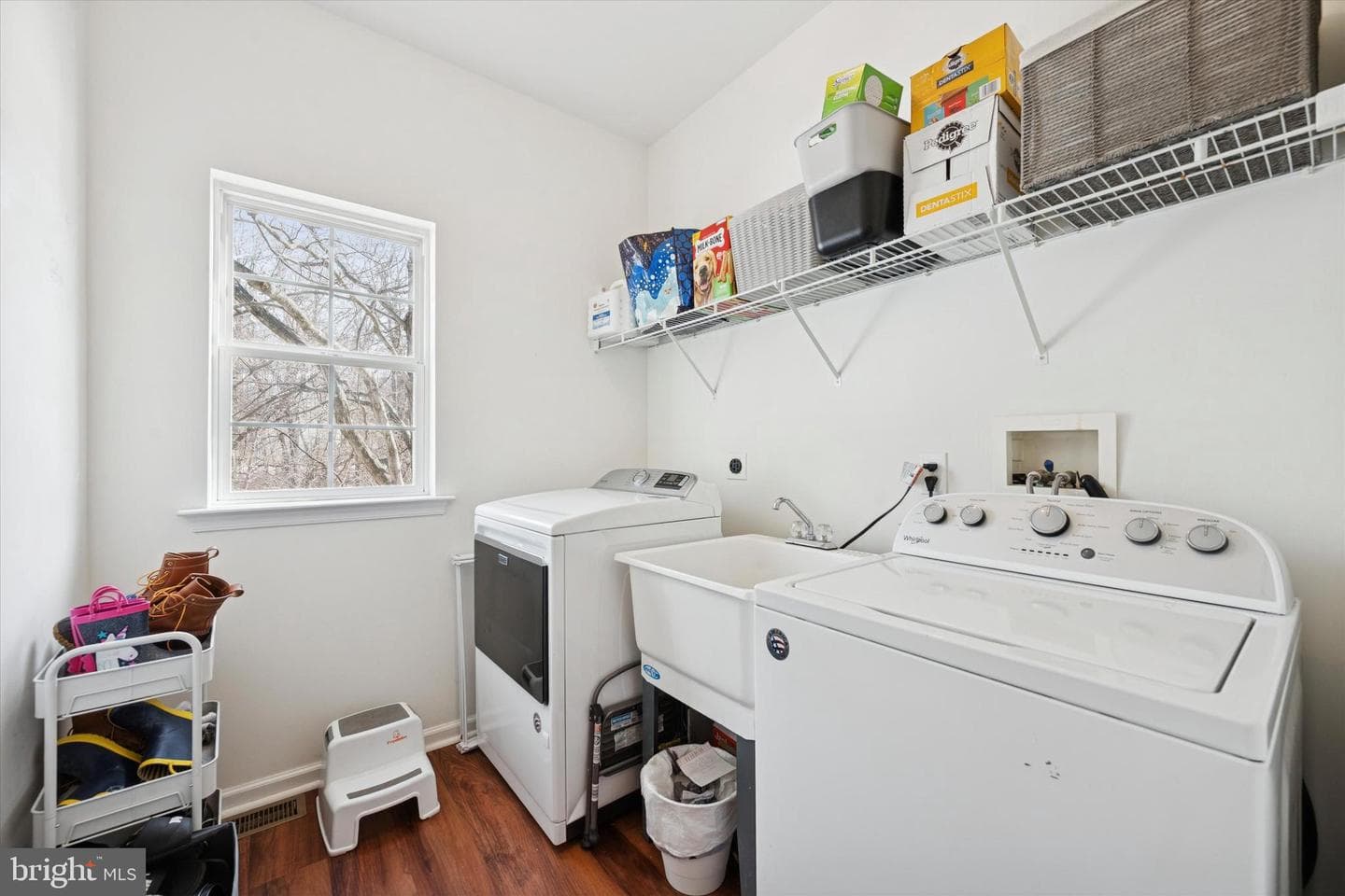 1025 Wiggins Way photo 10