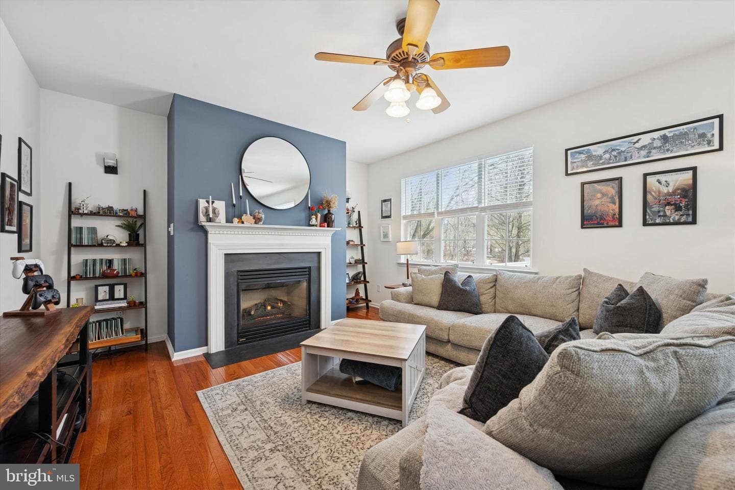 1025 Wiggins Way photo 7