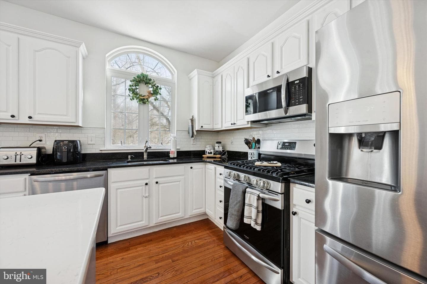 1025 Wiggins Way photo 9