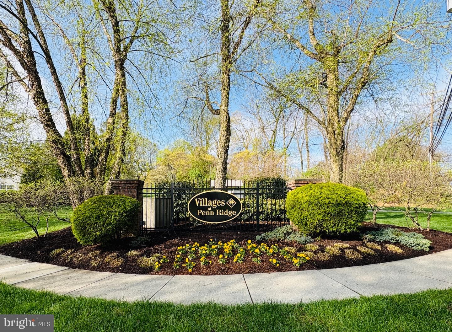 789 W Glenview Drive photo 32