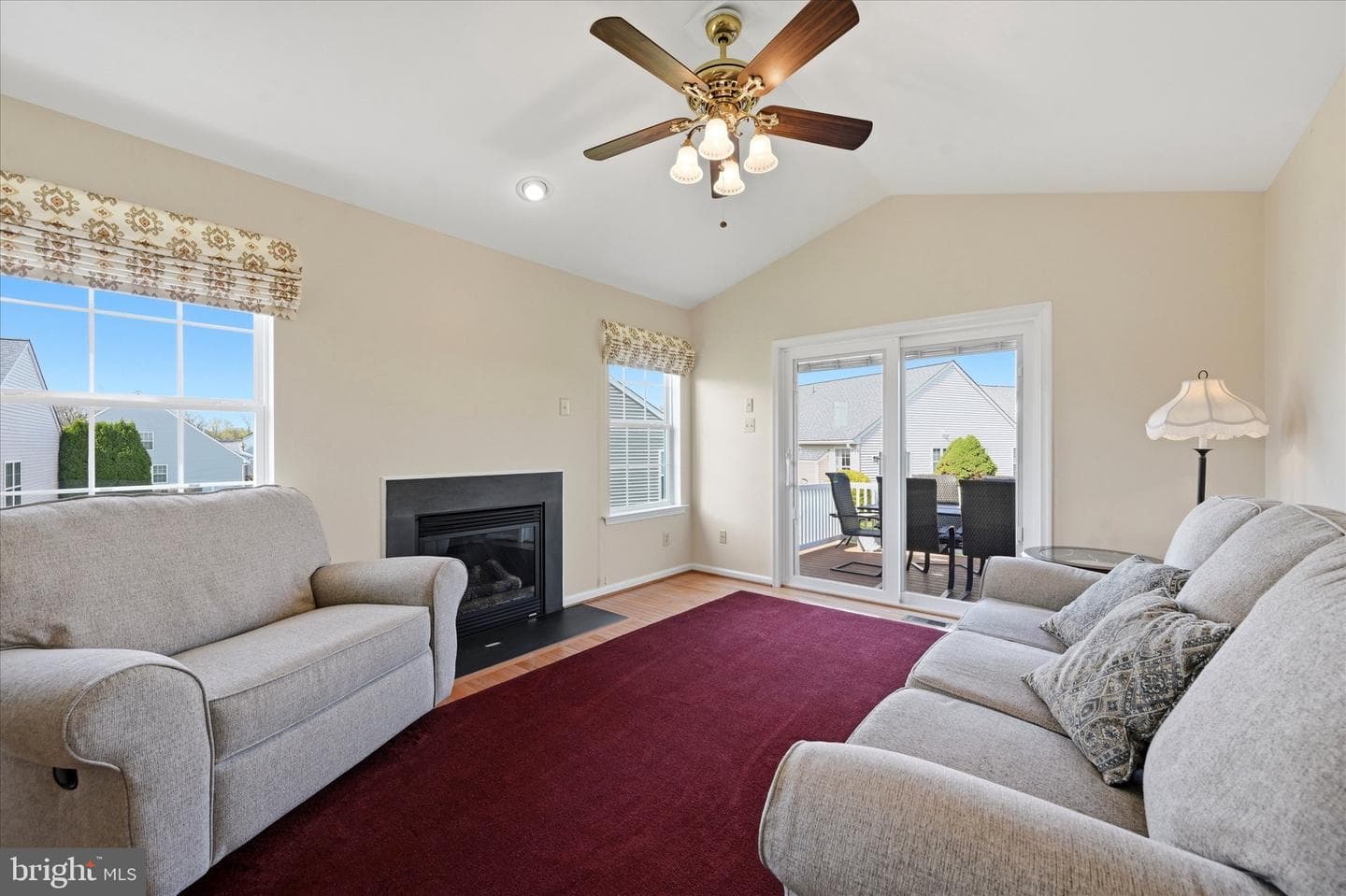 789 W Glenview Drive photo 9