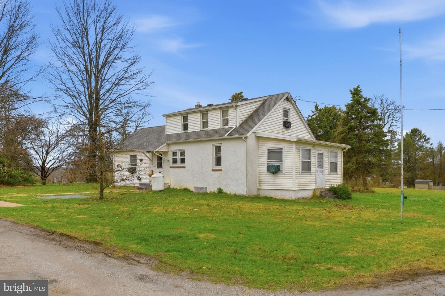 268 Ellicott Road photo 4