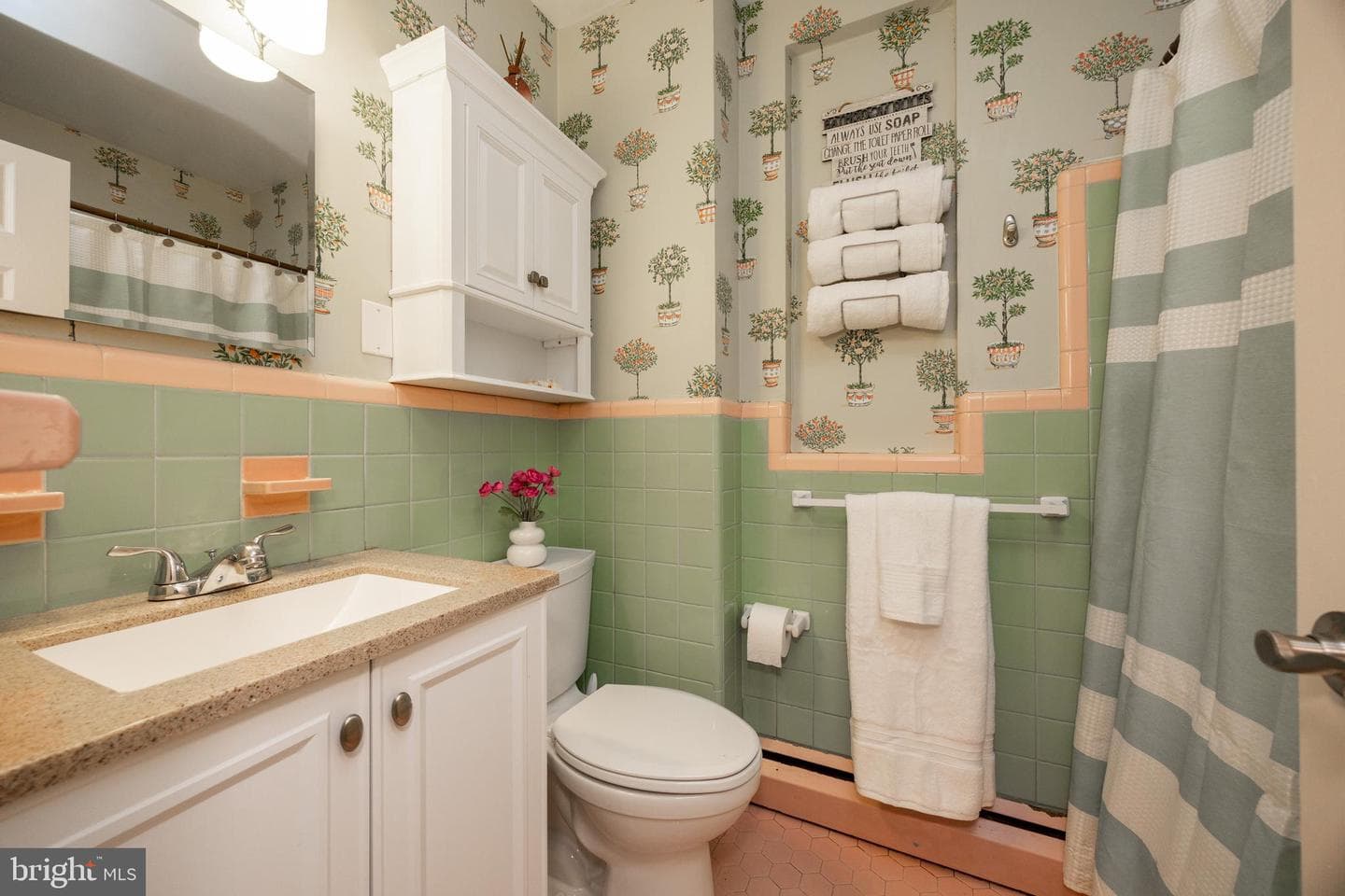 220 N Norris Avenue photo 37