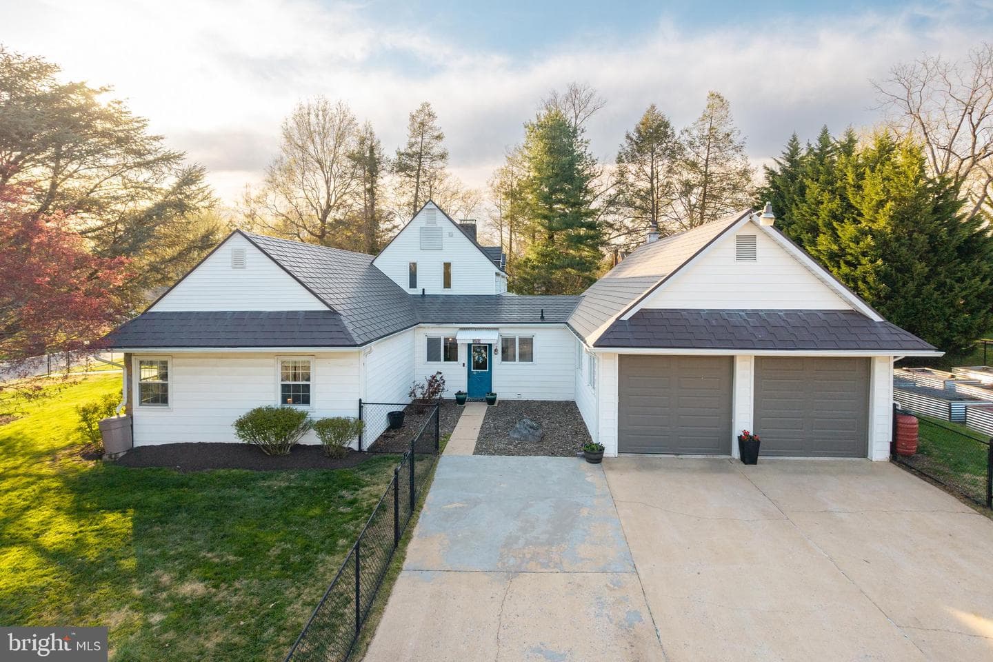220 N Norris Avenue photo 4