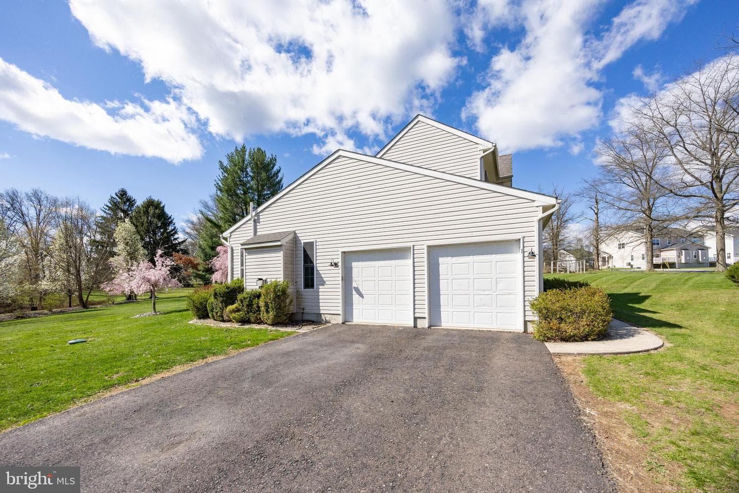 1 Winslow Drive photo 49