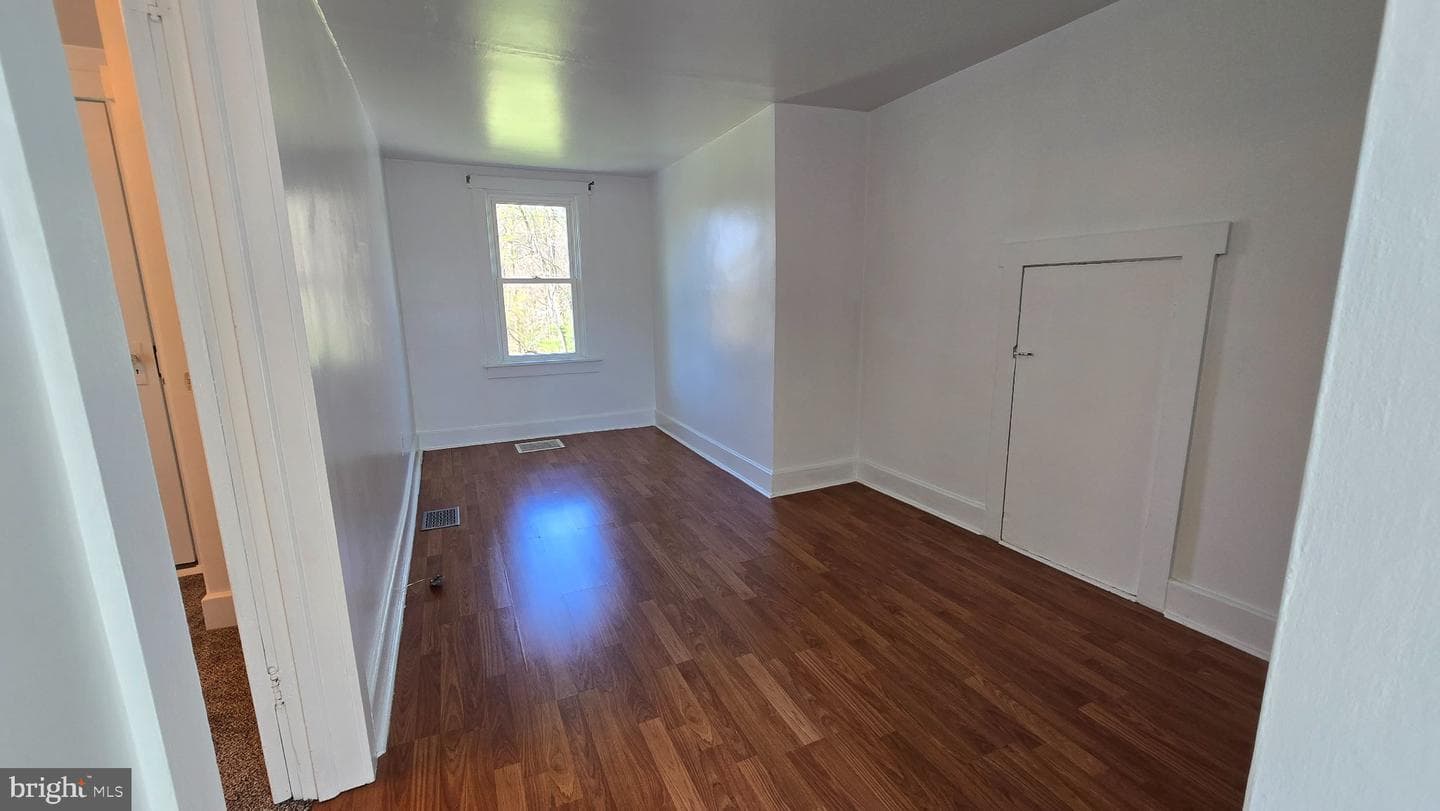 1233 New London Road photo 15