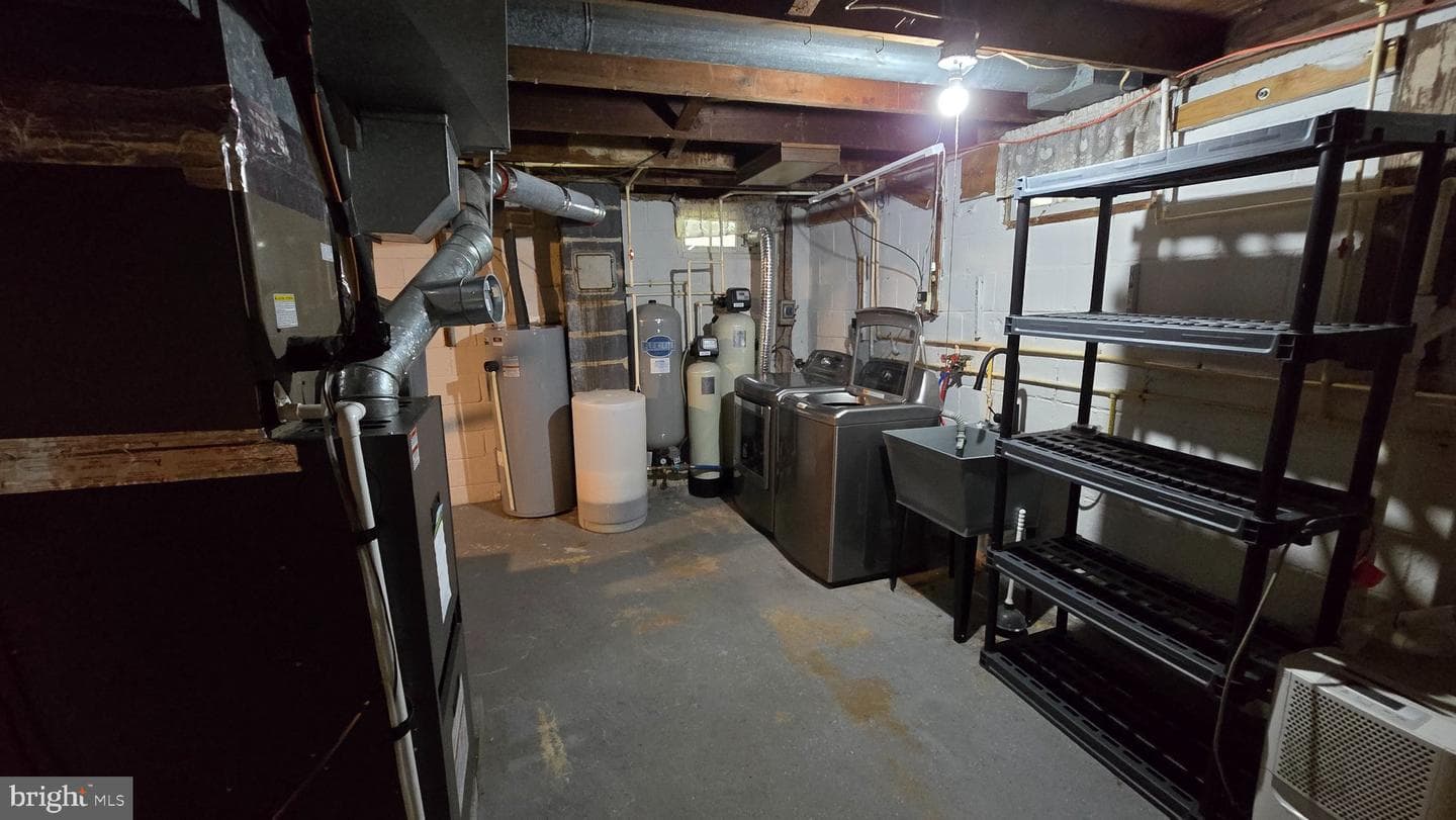 1233 New London Road photo 24