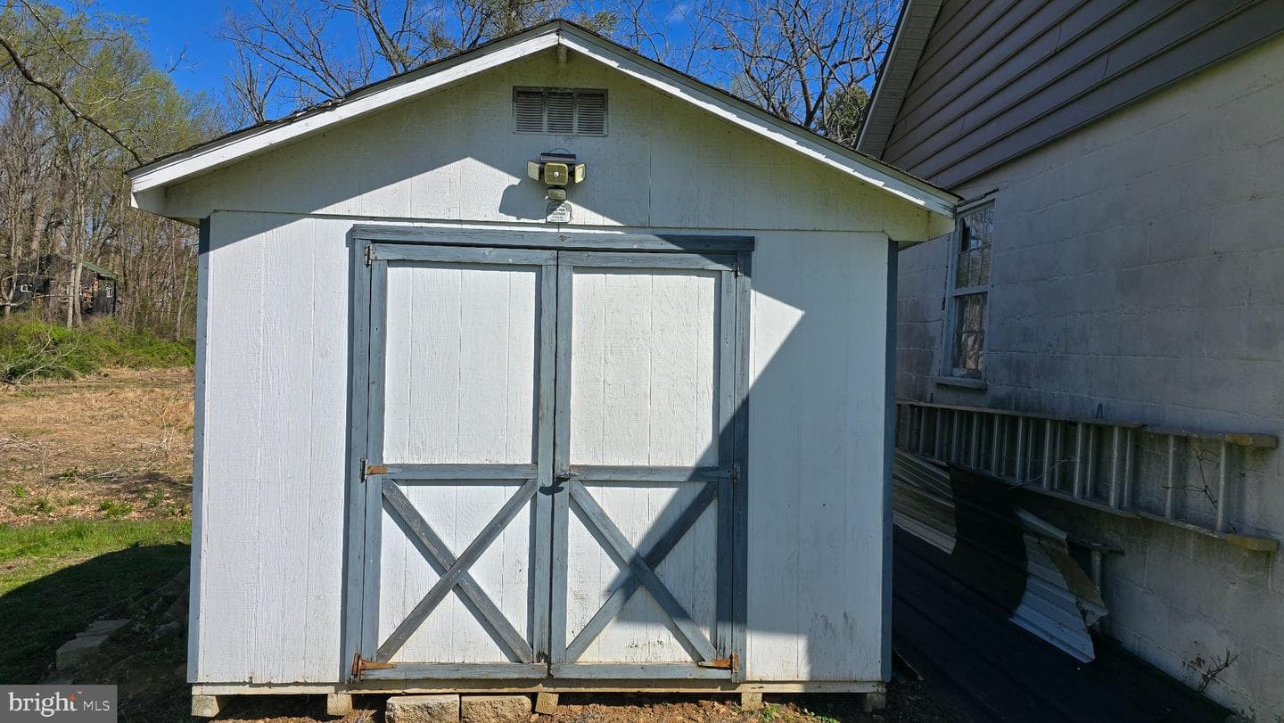 1233 New London Road photo 35