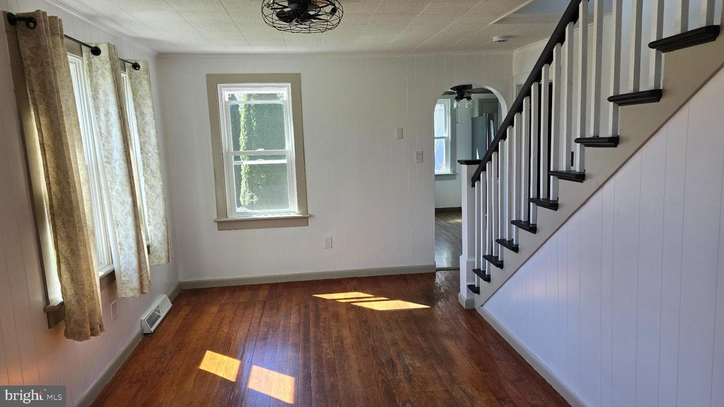 1233 New London Road photo 8