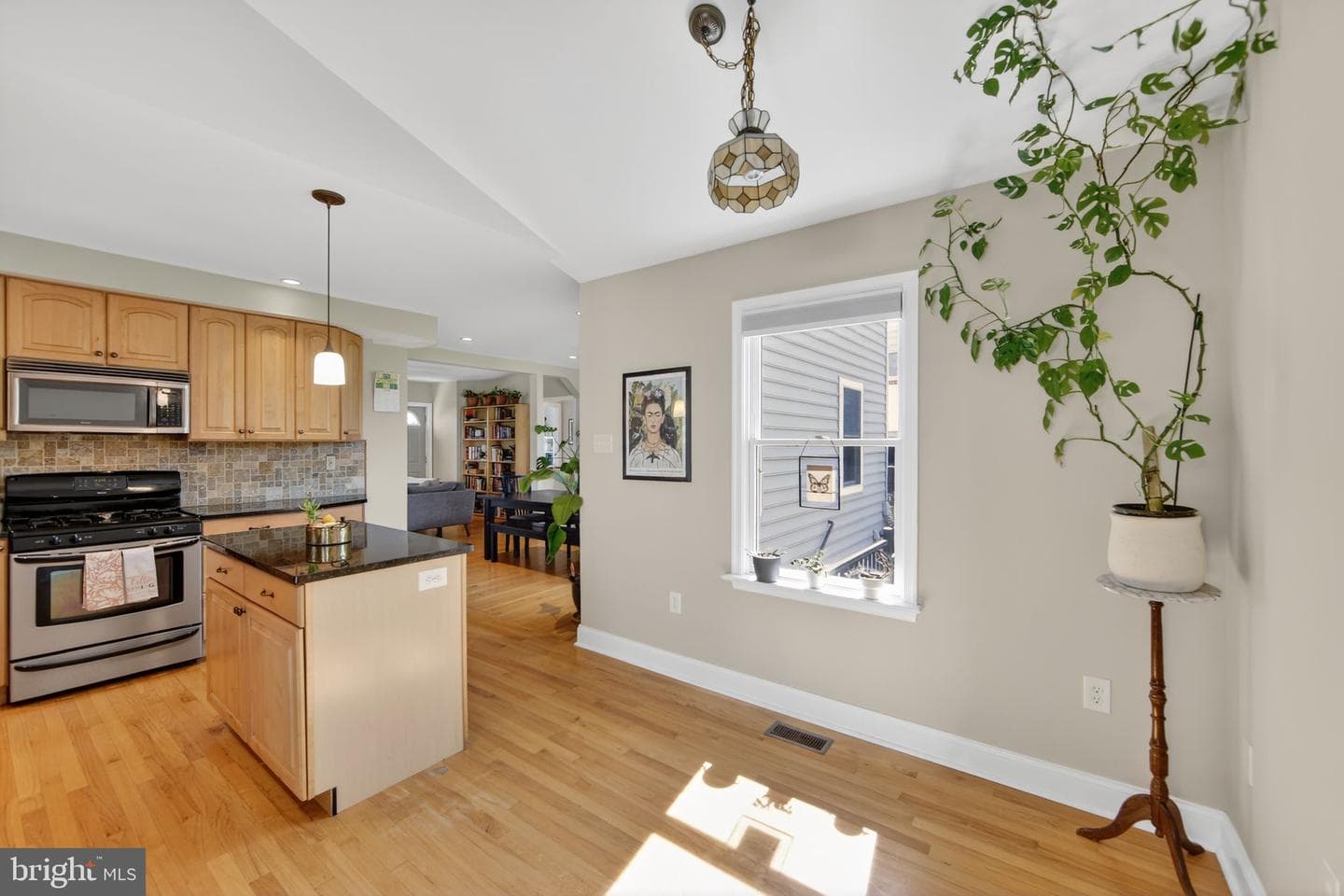 14 N Concord Road photo 7