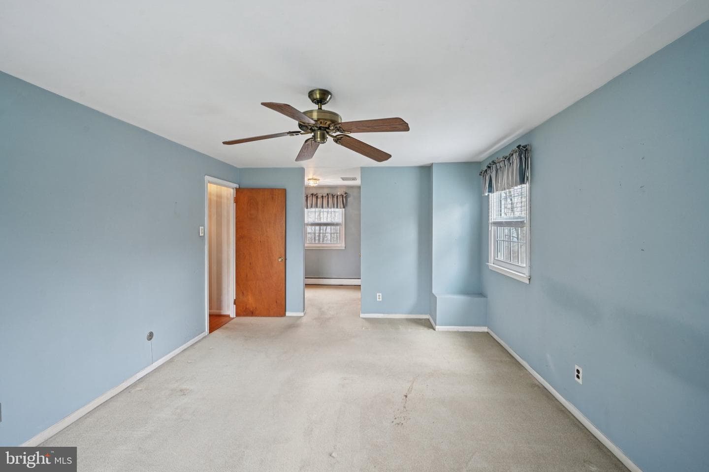 414 Longwood Drive photo 19