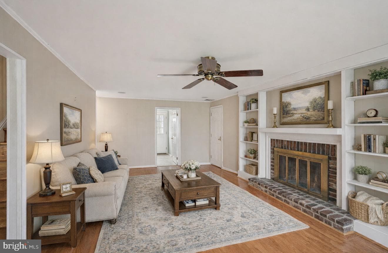 414 Longwood Drive photo 3