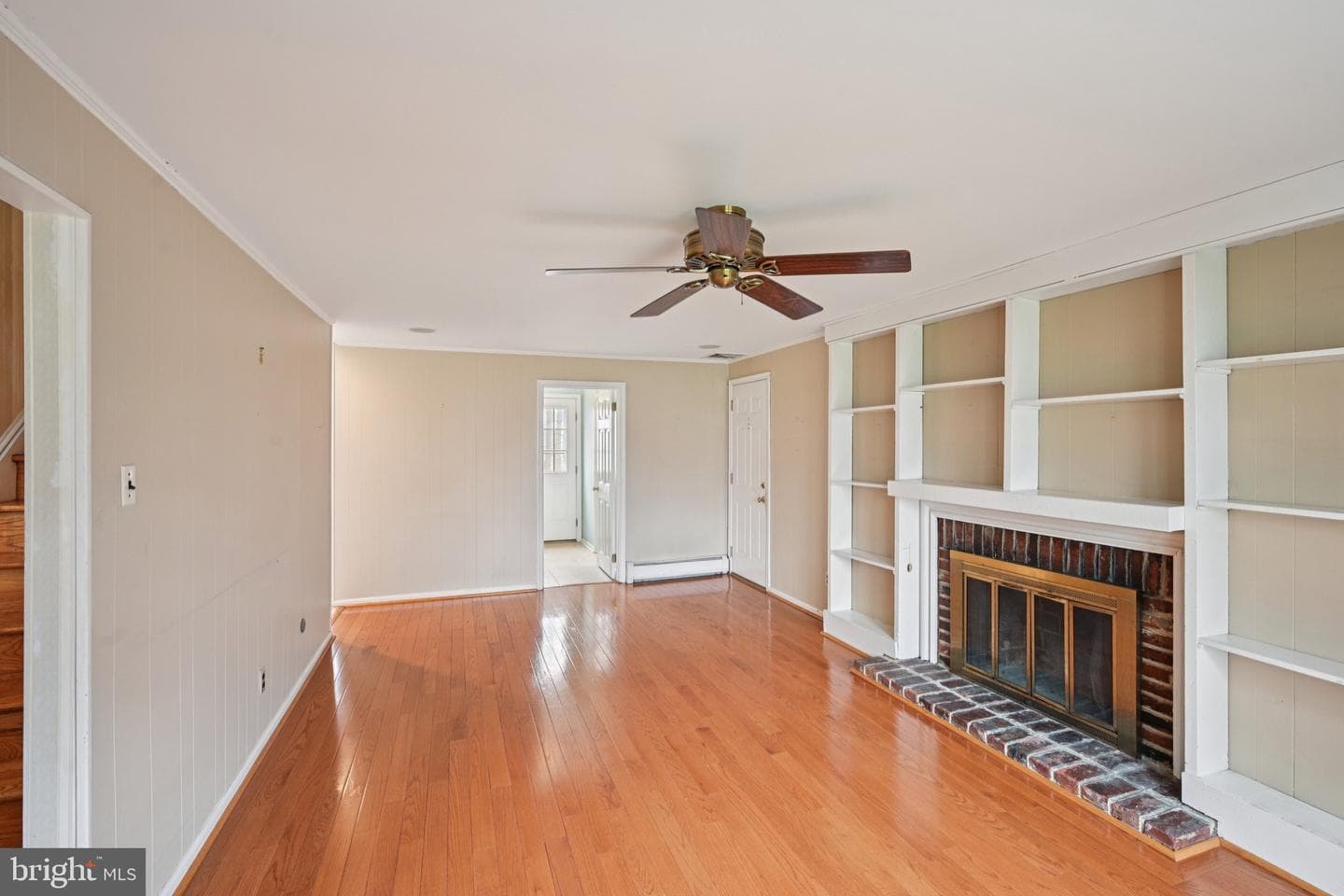 414 Longwood Drive photo 4