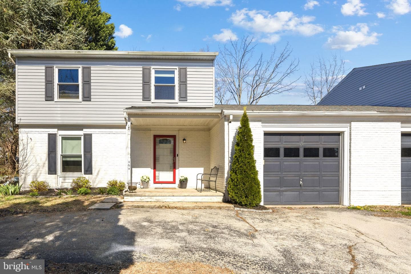 464 Freemont Street