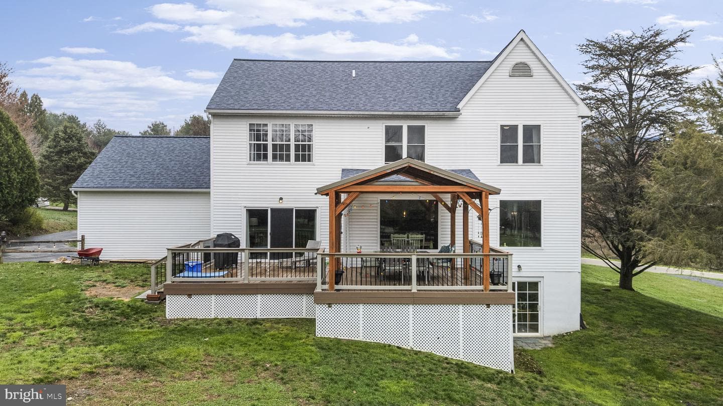 105 Bryans Way photo 39