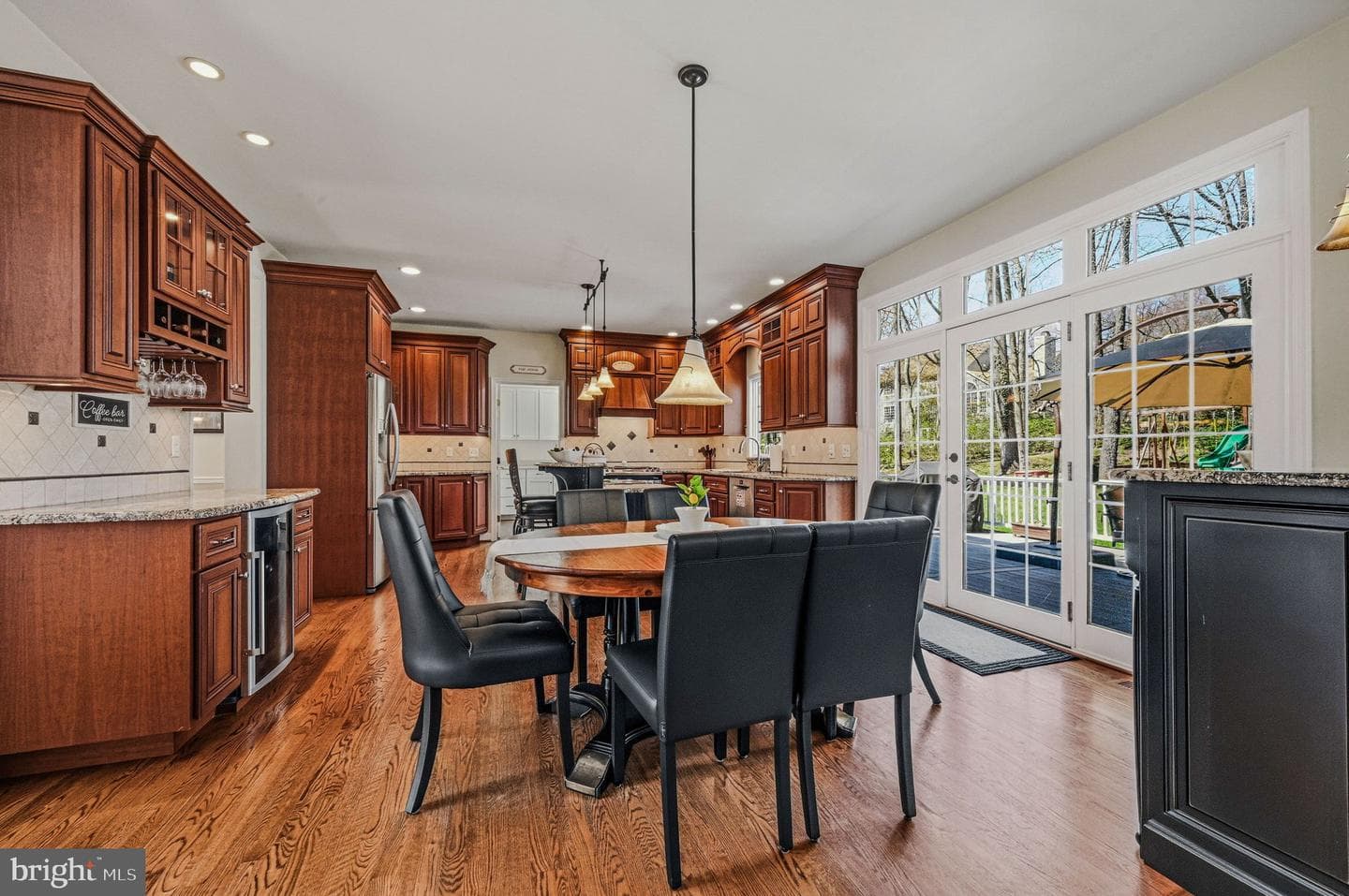 1045 Saint Georges Lane photo 10