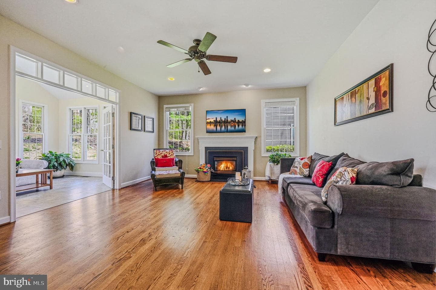 1045 Saint Georges Lane photo 17