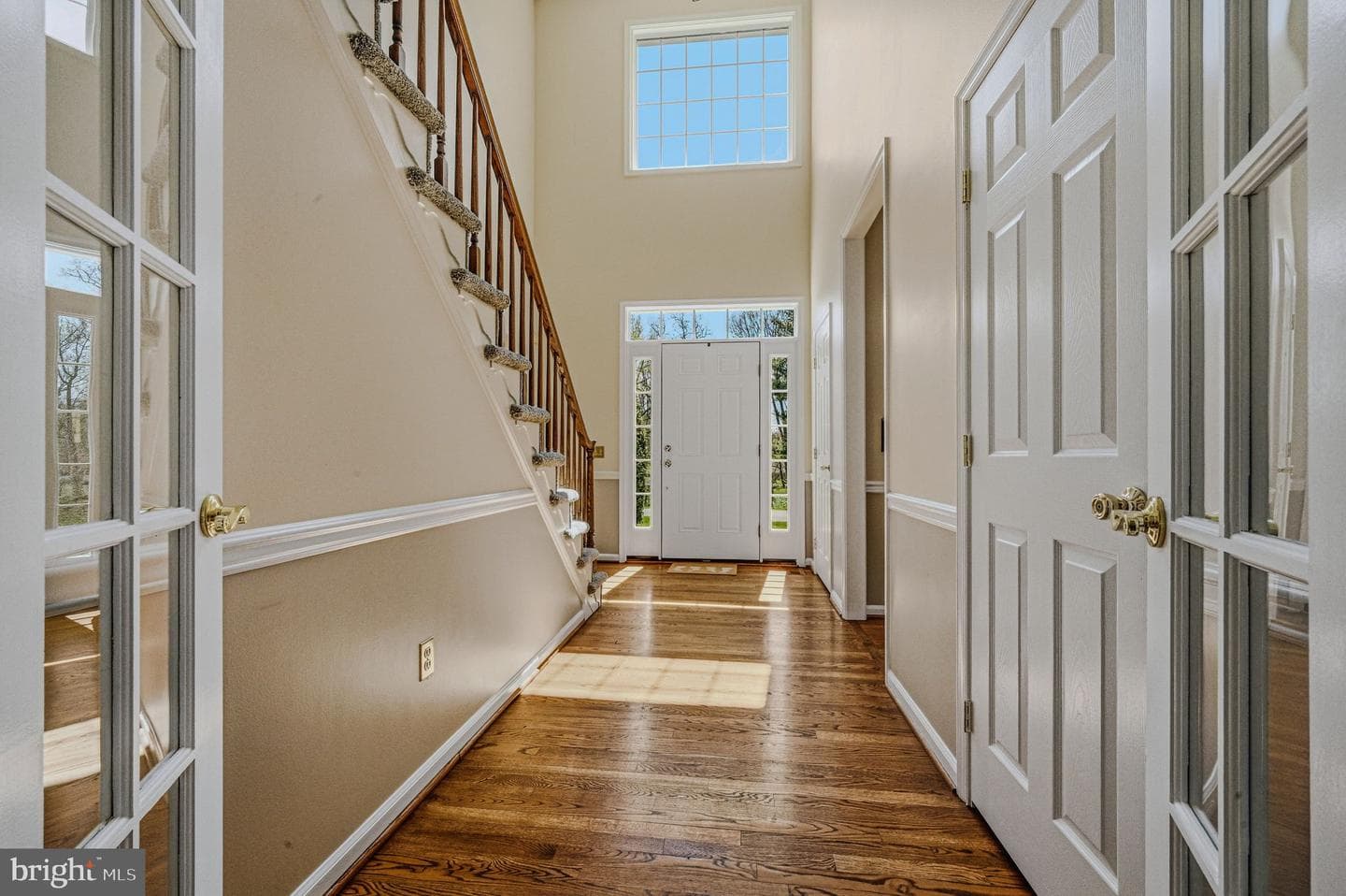1045 Saint Georges Lane photo 3