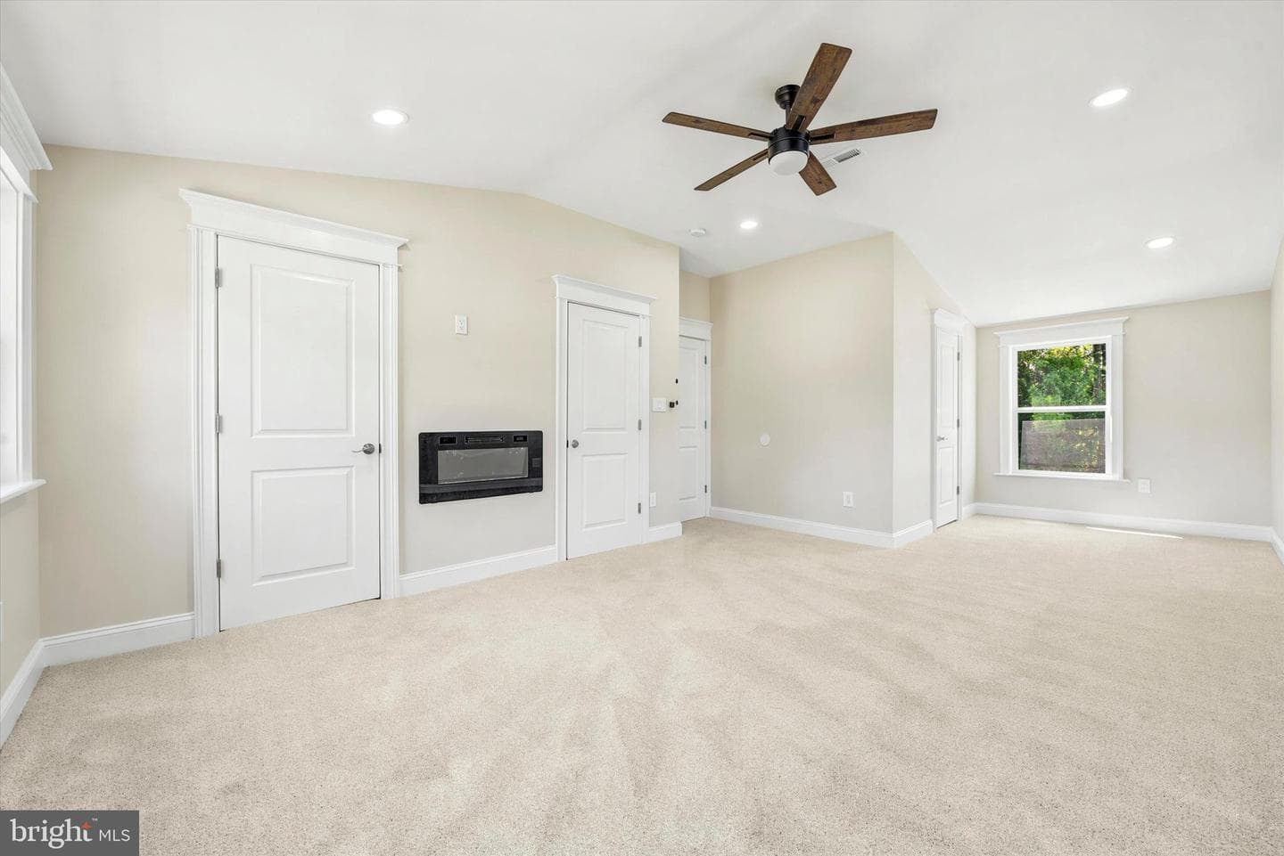 1376 College Hill Drive photo 29