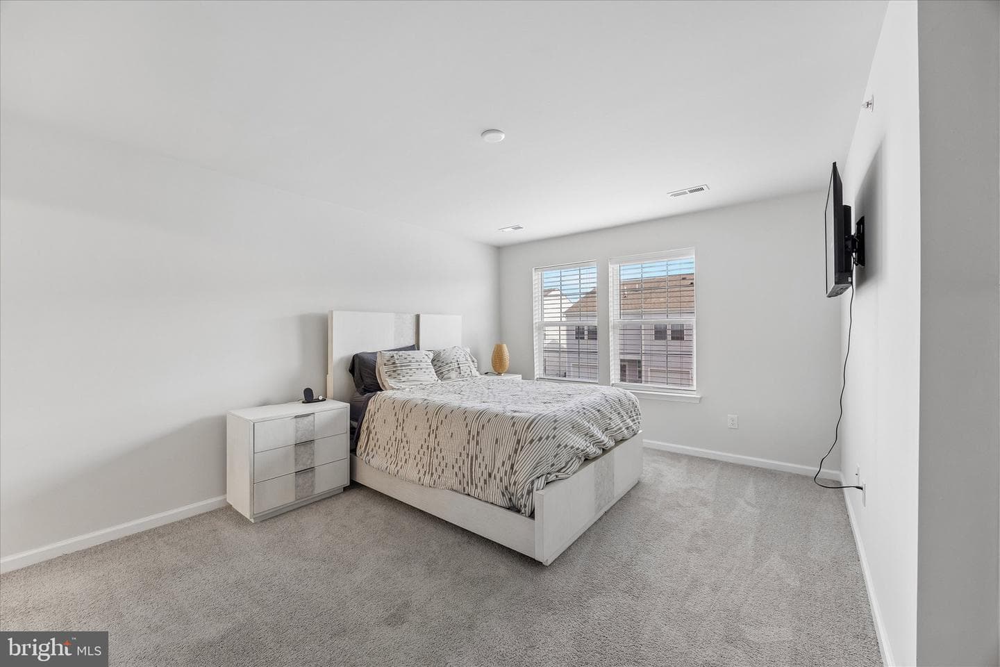 177 S Harner Boulevard photo 9